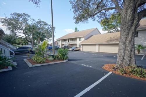 Building Photo - 3709 GREENERY Ct