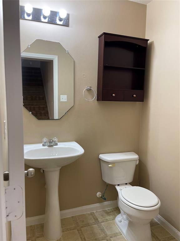 Building Photo - 25119 Clover Ranch Dr