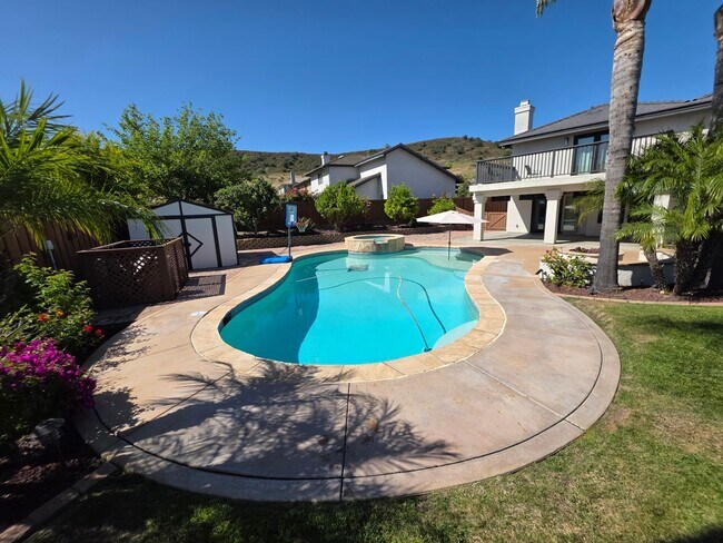 Building Photo - Gorgeous Santee Home, no expense spared!