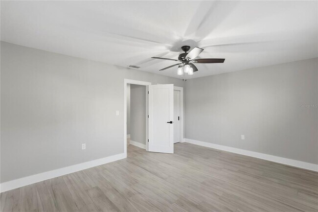 Building Photo - 845 Snell Isle Blvd NE