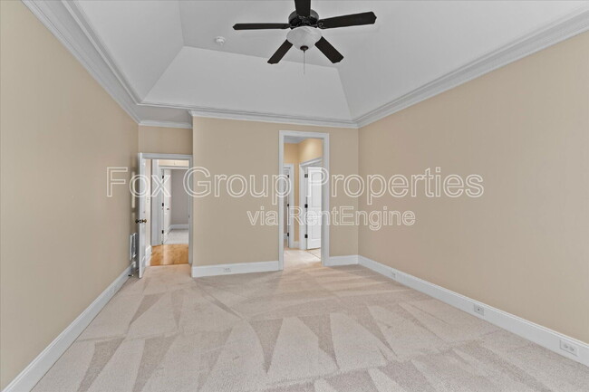 Building Photo - 7887 Mountain Shore Dr