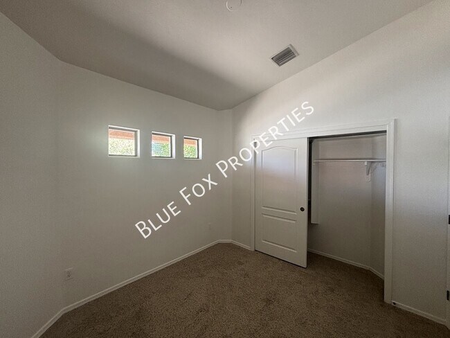 Building Photo - 4068 E Stony Meadow Dr