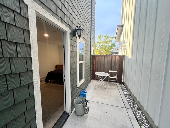 Building Photo - 24157 Amaranth Loop