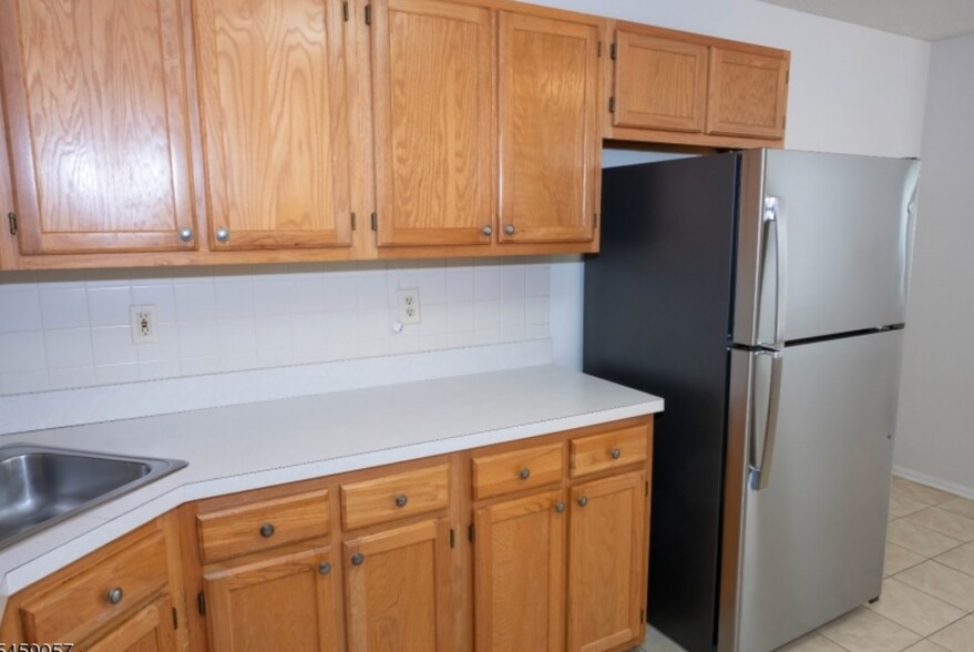 Building Photo - 128 Arbor Way