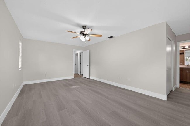Building Photo - 1329 SW 151st Way