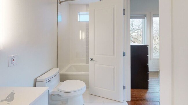 Building Photo - 1103 9th St NE