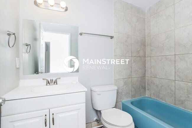 Building Photo - 3 Bedroom Pet-Friendly Home in VERO BEACH, FL with Main Street Renewal