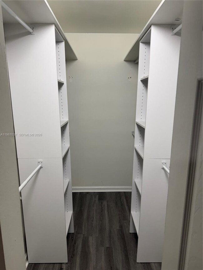 Building Photo - 129 San Remo Blvd