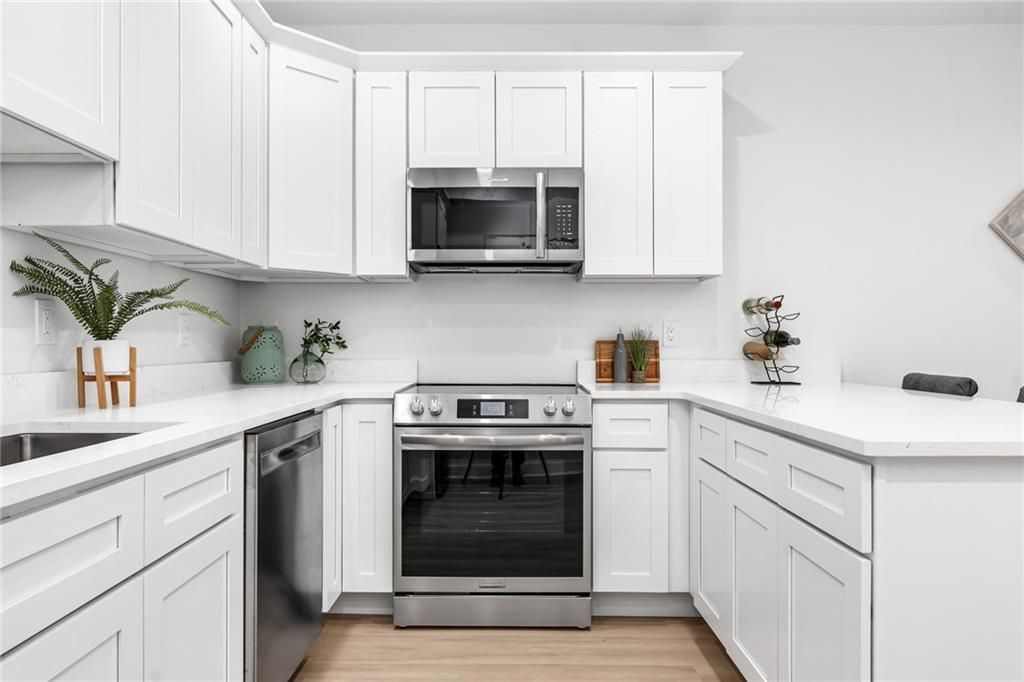 Building Photo - 50 Murray St