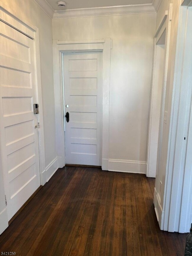 Building Photo - 33 Montclair Ave