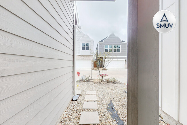 Building Photo - 414 Stonework Sage Ln