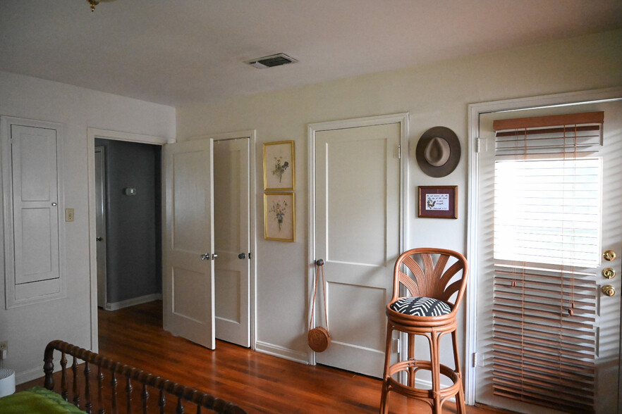 rear bedroom, two closets - 2320 Lafayette Ave