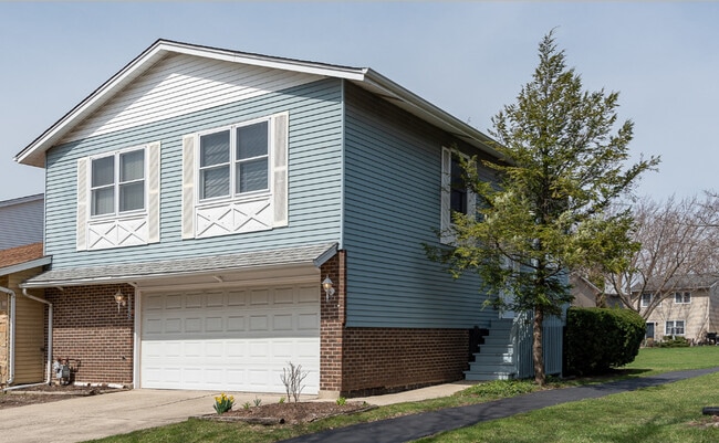 Building Photo - 1826 Prentiss Dr