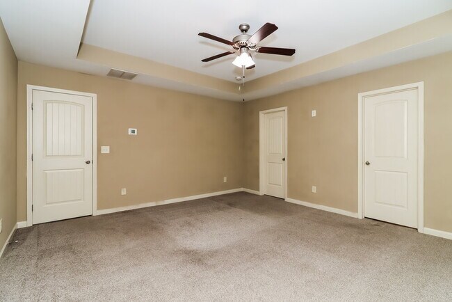 Building Photo - 284 Camellia Way