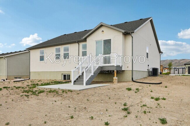 Building Photo - 2568 N 3670 W