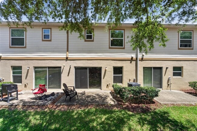 Building Photo - 3842 Hampstead Ln