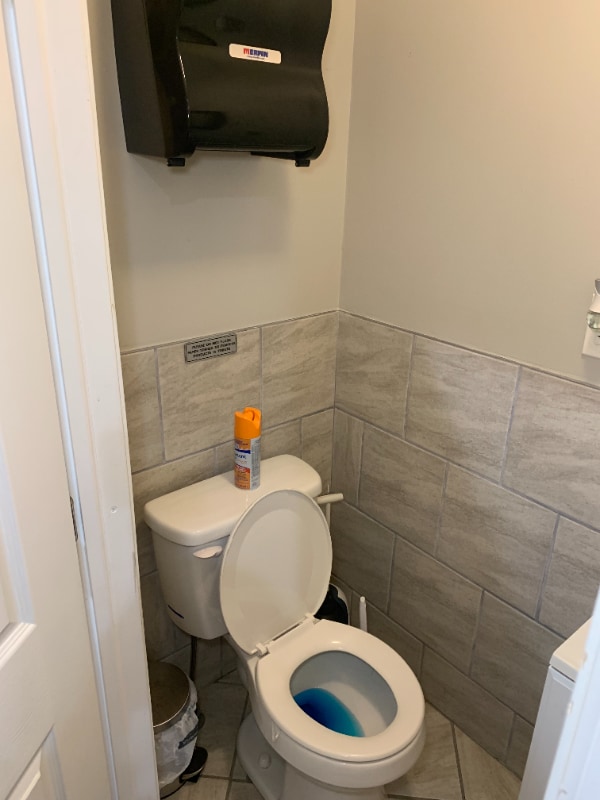 Building Photo - 2743 Kensington Ave