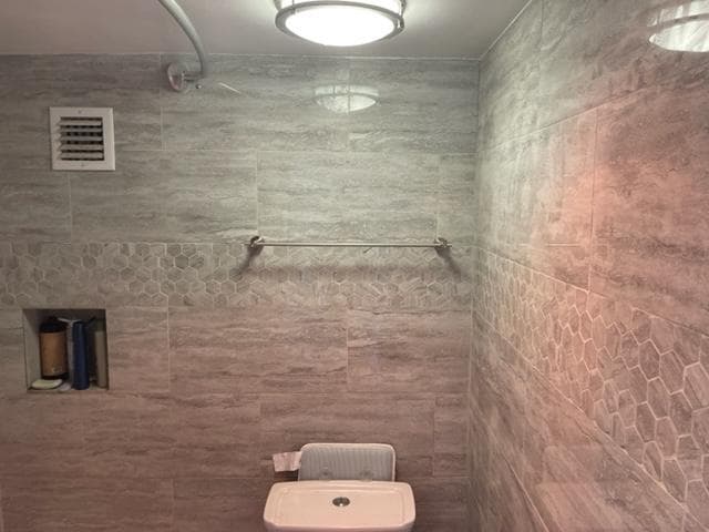 Building Photo - 4515 Willard Ave