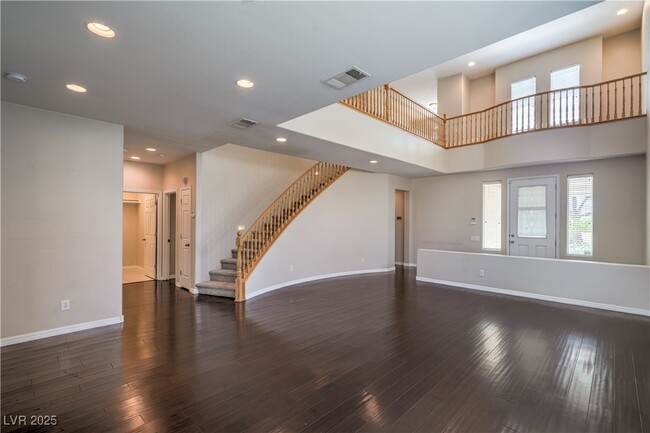 Building Photo - 2464 Sturrock Dr