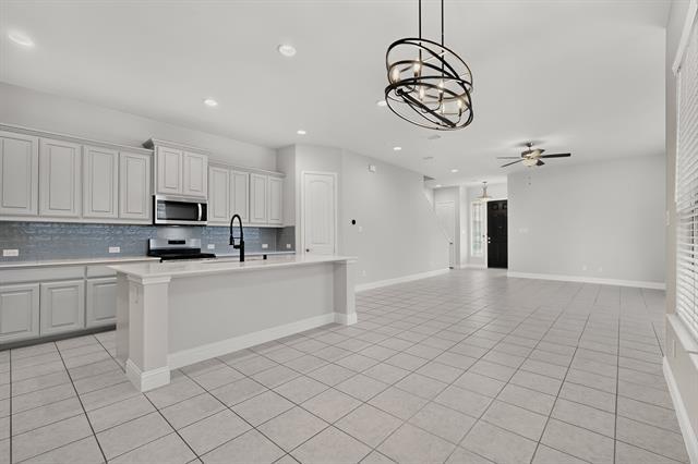 Building Photo - 7617 Regal Ln