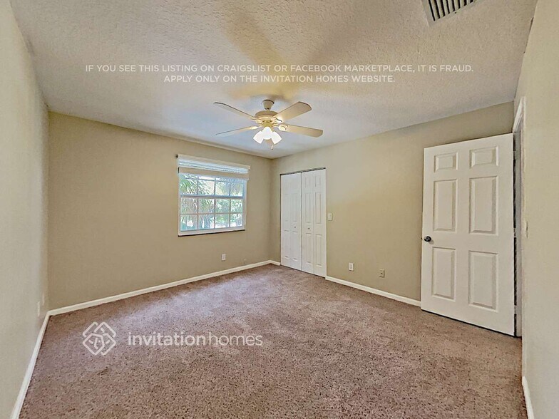 Building Photo - 9820 Fairway Cove Ln