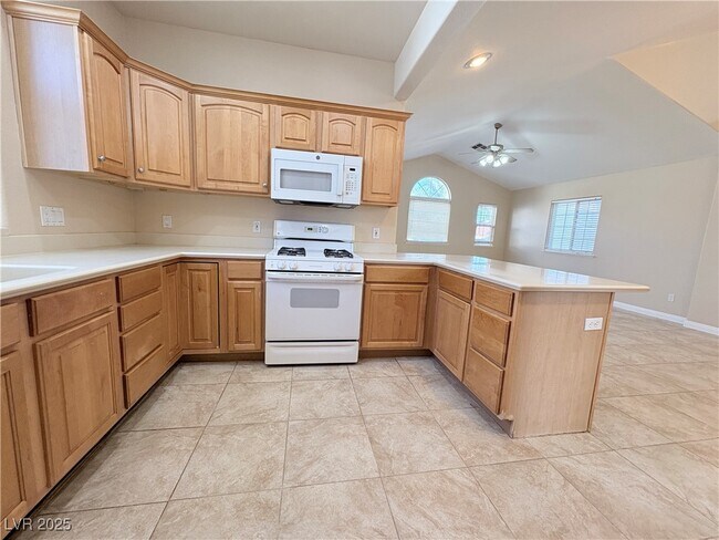 Building Photo - 6544 Timberview Ct