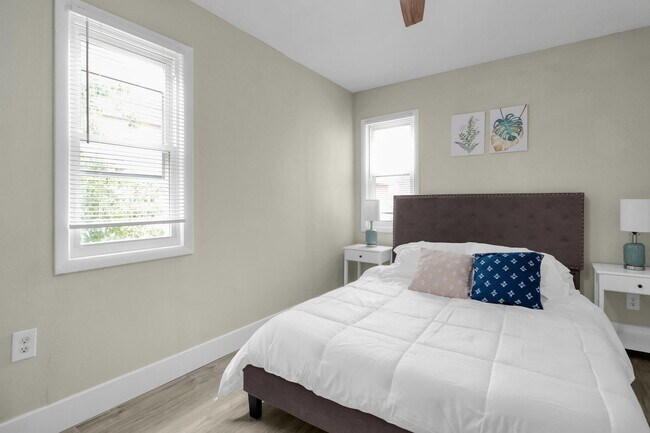 Building Photo - 570 Southwood Ave