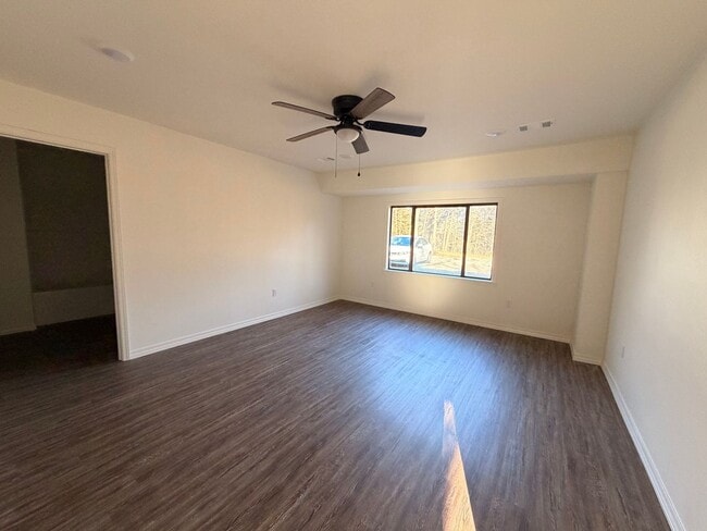 Building Photo - Welcome to this charming 4-bedroom, 2-bathroom home located in the scenic outskirts of Dover, AR.