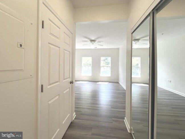 Building Photo - 2493 Amber Orchard Ct