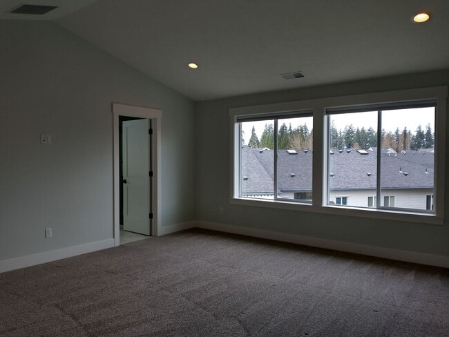 Building Photo - Welcome to this Beautiful Property in Keizer