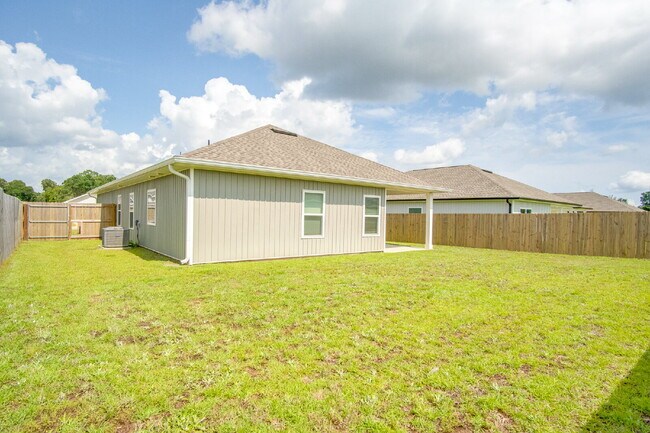 Building Photo - 3BR/2BA Home Near Navy Federal Featuring Quartz Counters, 2-Car Garage & Internet Included