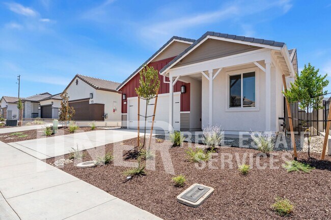 Building Photo - 3062 Pansona St