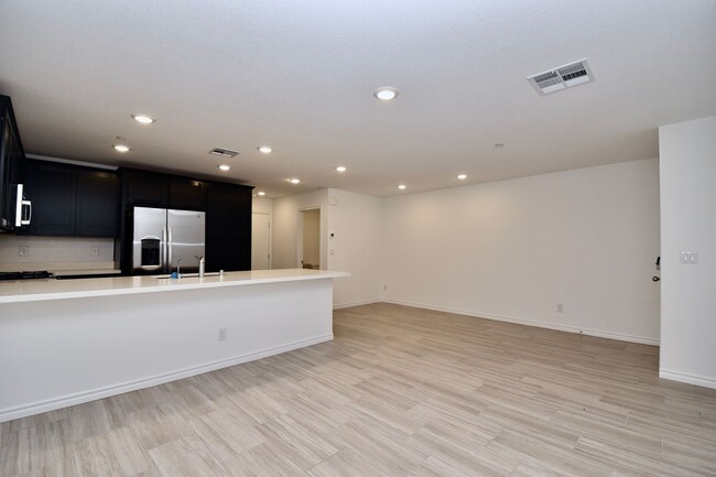 Building Photo - Brand New Build 3-Bedroom Townhome in Nort...