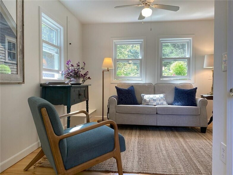 Building Photo - 87 Wood Ln