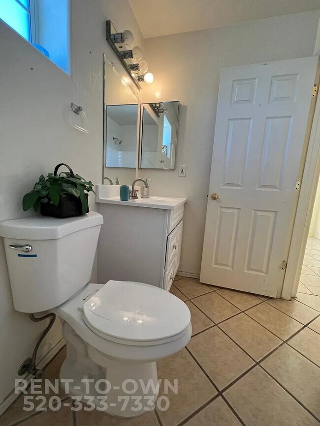 Building Photo - 1173 Calle Chaparral