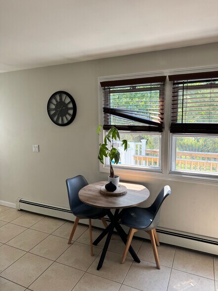 Spacious kitchen - 59 Westfield Ter