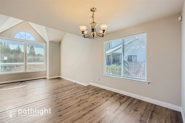 Building Photo - 18308 SE 260th Pl