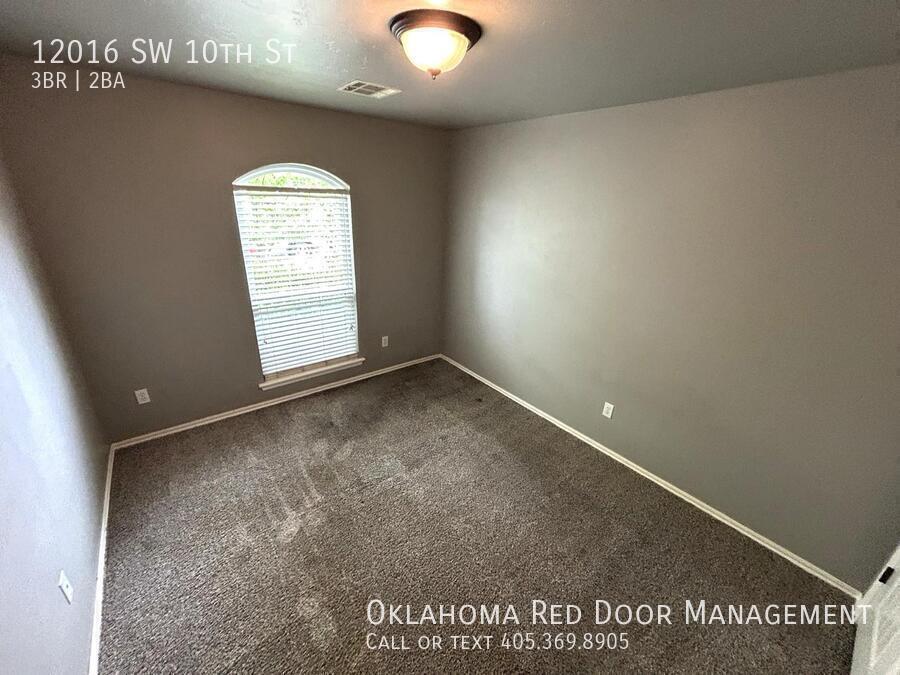 Building Photo - 12016 SW 10th St