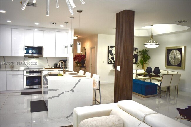 Building Photo - 6763 NW 107th Pl