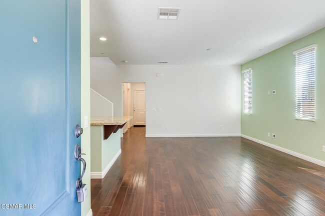 Building Photo - 2952 Palmera Ln