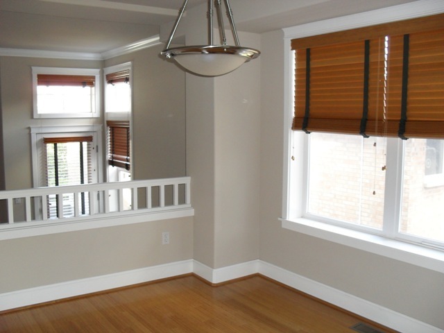 Building Photo - Gorgeous Capitol Hill Tri level Townhome-3...