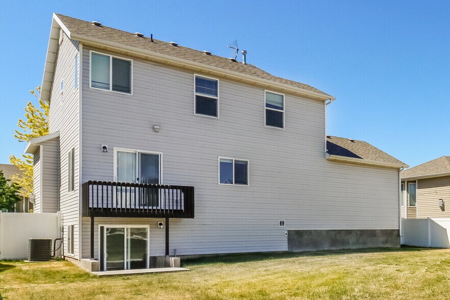 Building Photo - 3586 W 850 S