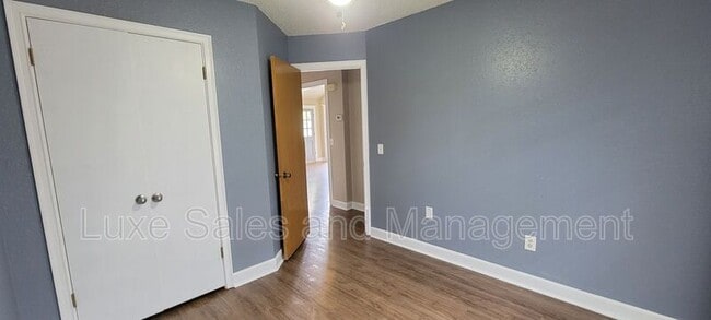 Building Photo - 1820 Cimarron Trail