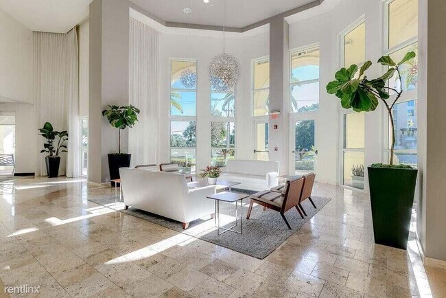 Building Photo - 2 br, 2 bath House - 99 SE Mizner Blvd Apt...