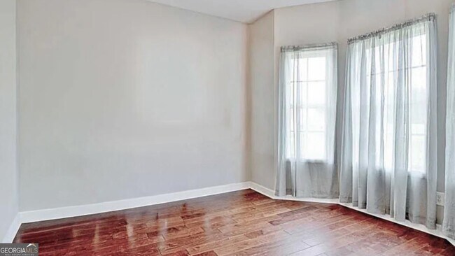 Building Photo - 2717 Mt Carmel Rd