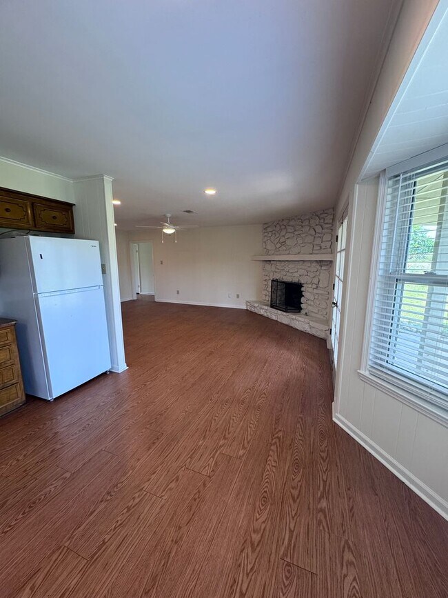 Building Photo - 1115 Briar Creek Rd