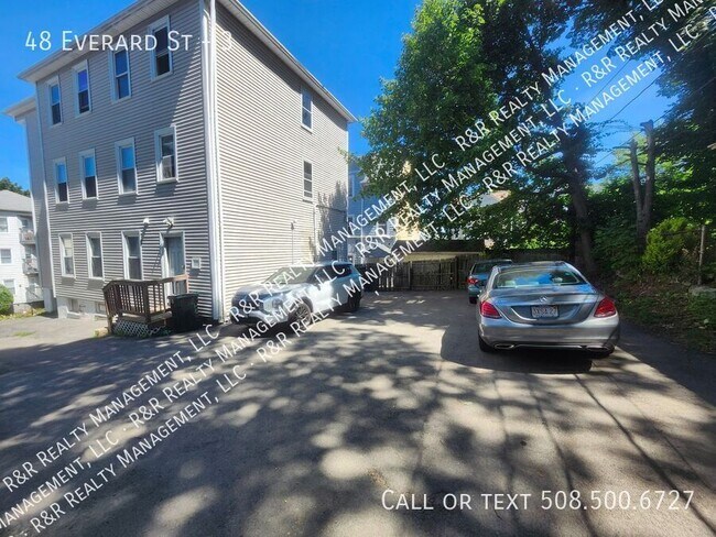Building Photo - 48 Everard St