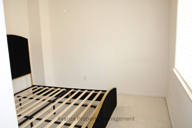 Building Photo - Home for Rent