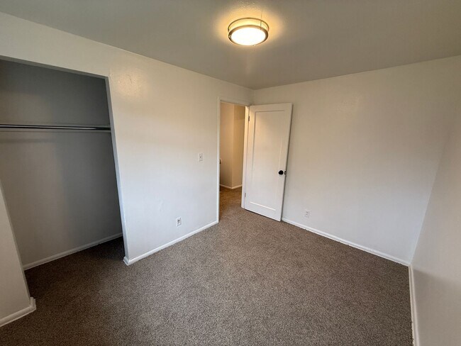 Building Photo - Houston 1536/1538