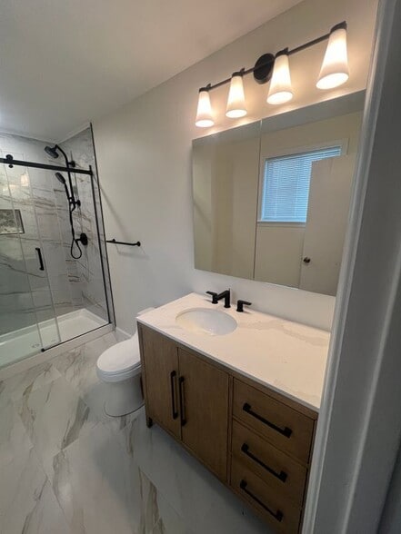 Building Photo - 4100 Leisure Dr